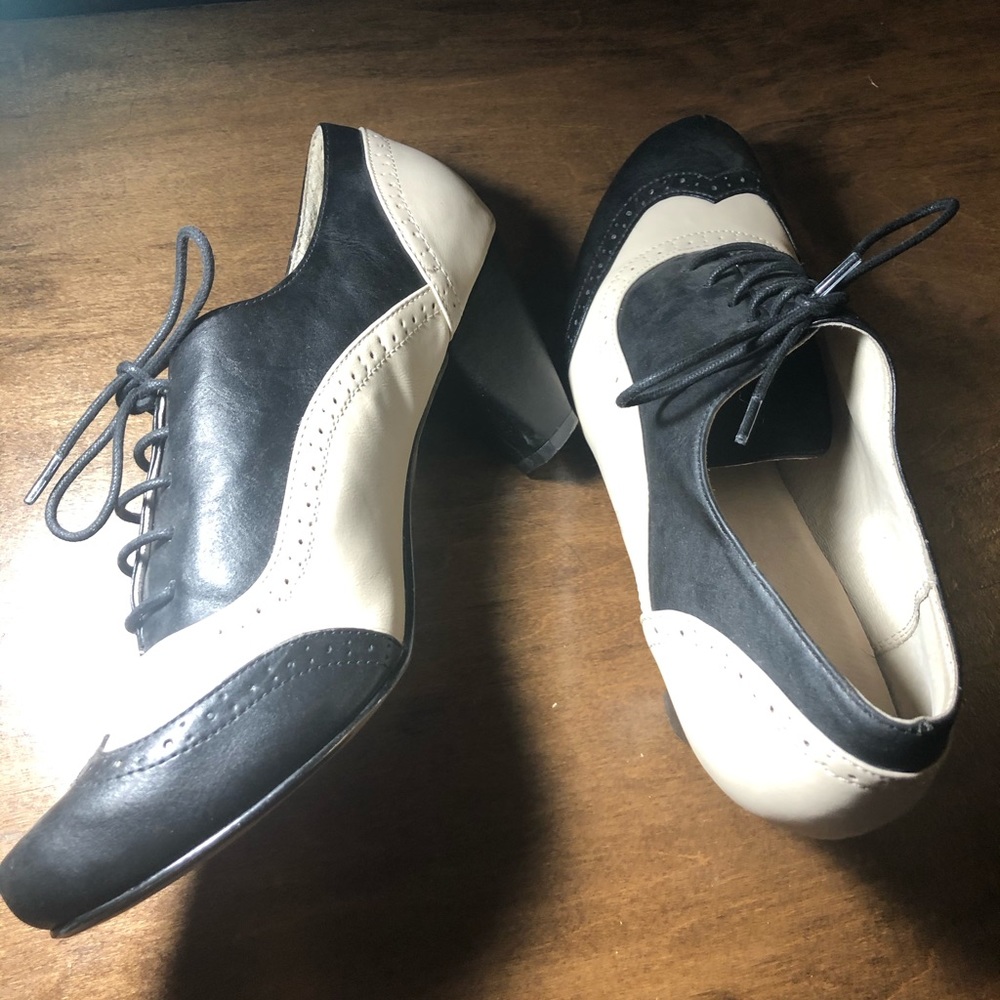 Spats style heels, size 9.5/ 41. New, booties